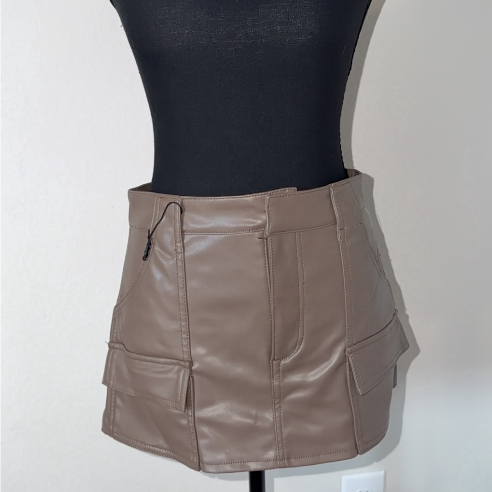 Stylish Faux Leather Mini Skirt